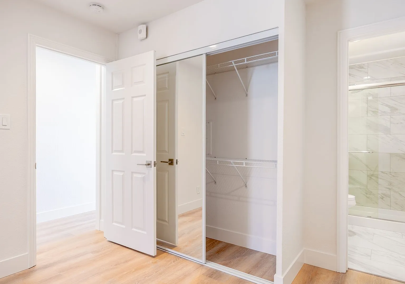 940 Guerrero St Unit 16 - Image 3