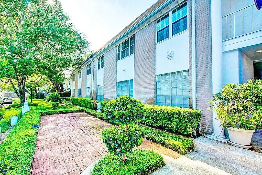 2 bed, 2.0 bath, 1312 sqft, $1,700 — Photo 3