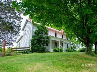3136 Pleasant Hill Rd, Athens, OH 45701