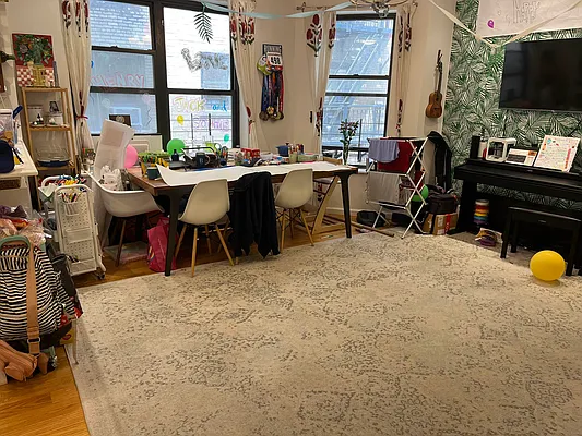 Rented by CitySites Real Estate Group | media 37