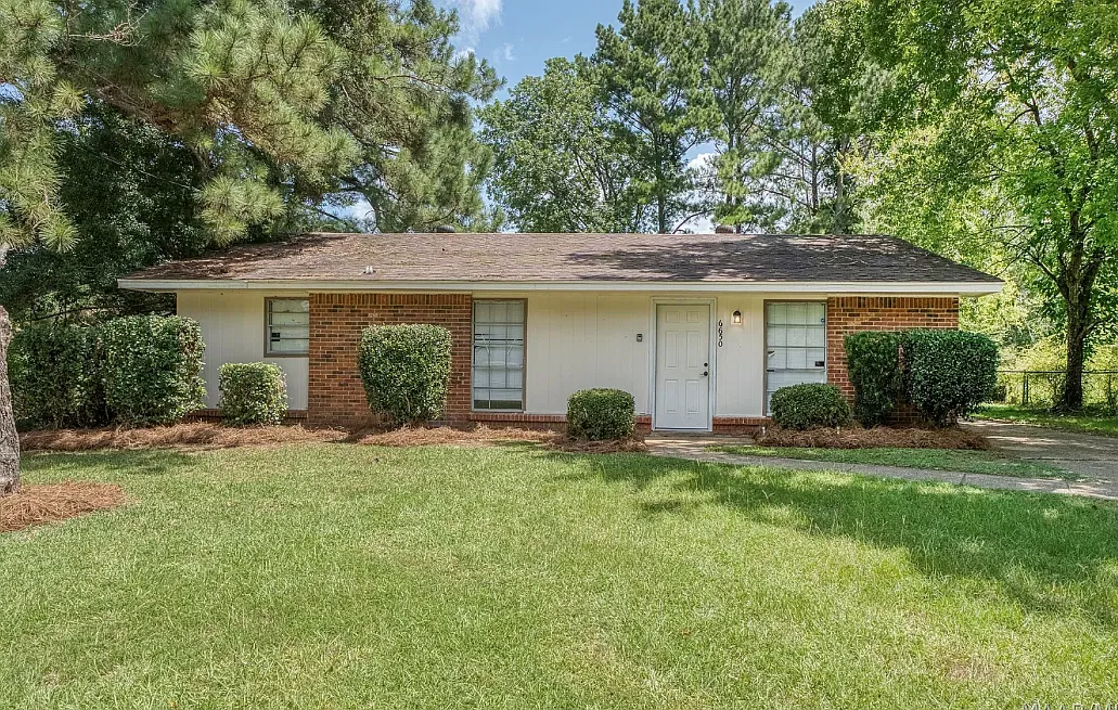 3 bed, 2.0 bath, 1144 sqft, $1,500 — Photo 1