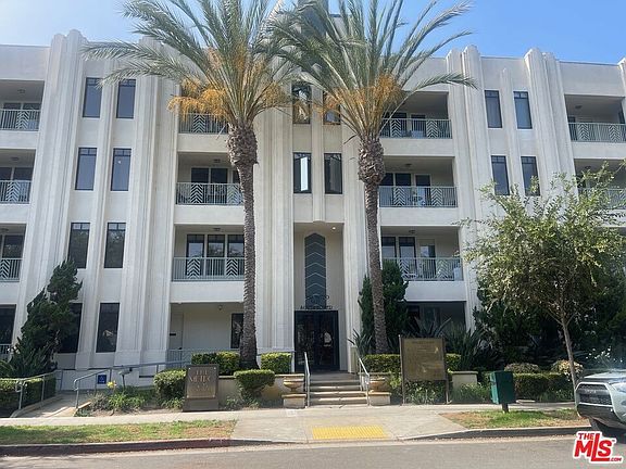 2nd image of 5625 Crescent Park W APT 106