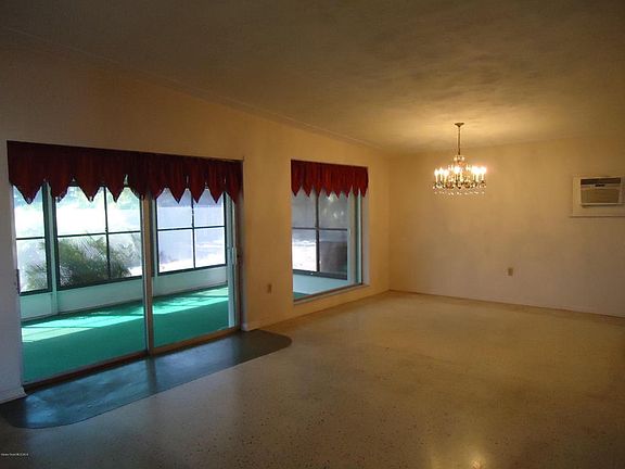 3rd image of 184 Churchill Ave