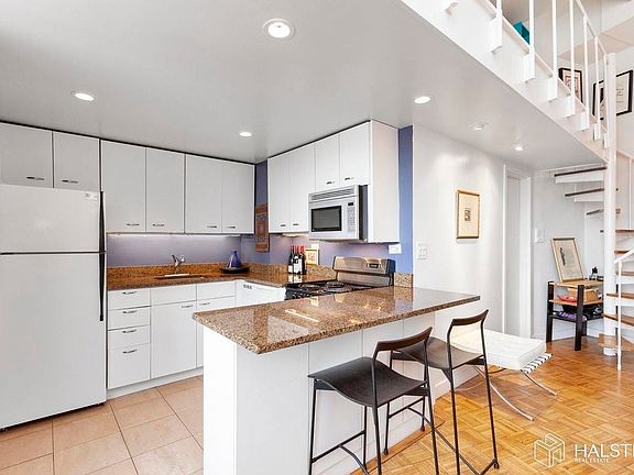5th image of 111 4th Ave APT 9O