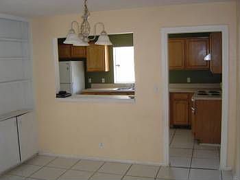 4th image of 8513 Oak Bluff Dr
