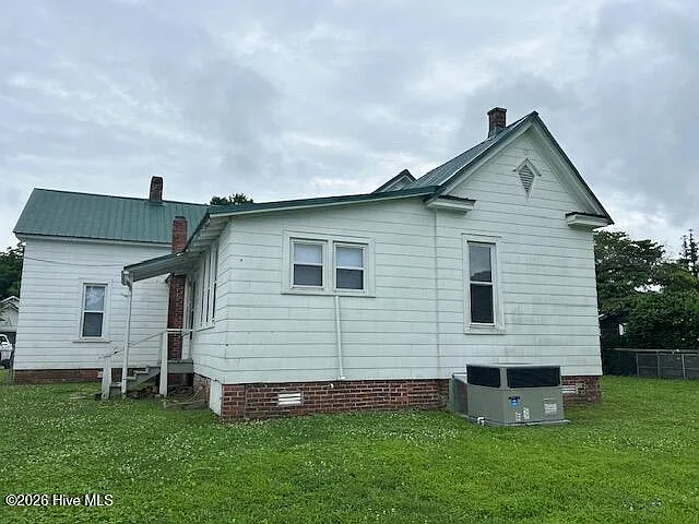 115 E Station St — Photo 12