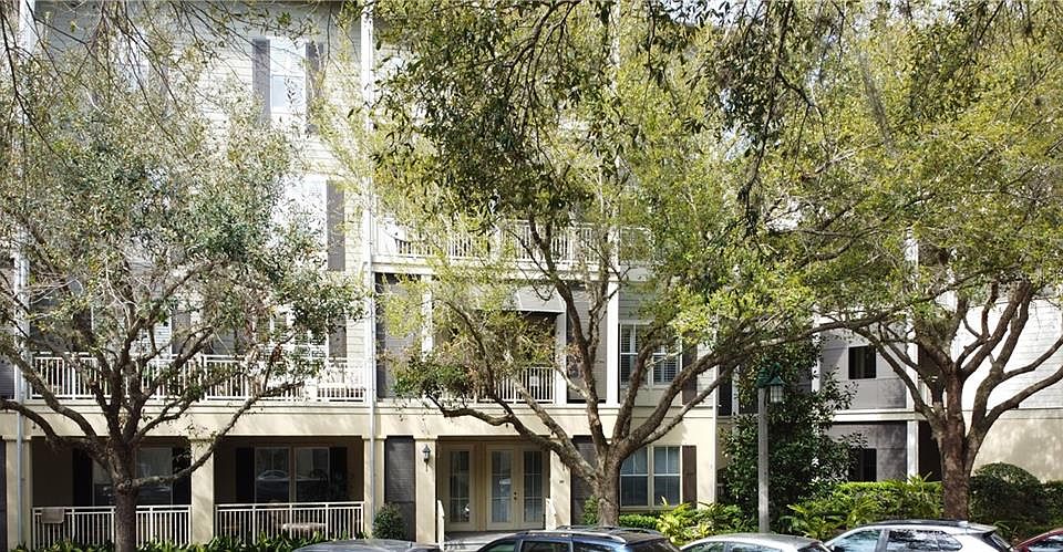 1st image of 630 Campus St APT 202