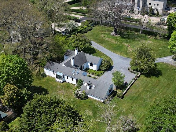 3rd image of 18 Ledge Rd