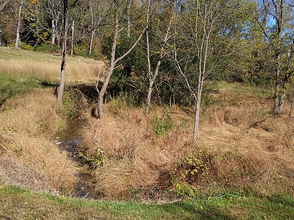 4th image of 5401 Carroll Warehime Rd