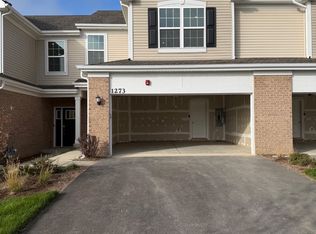 1273 Glenmont St, Algonquin, IL 60102