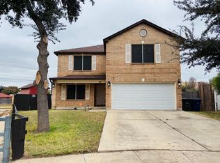 901 Palafox Dr, Laredo, TX 78045