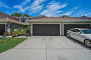 Building Photo - 5246 Neil Dr