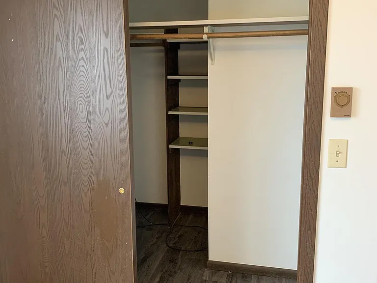 717 Garland St E #8 — Photo 10