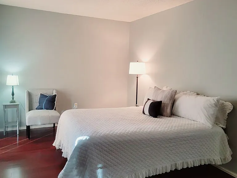 700 E 9th St #4J — Photo 14