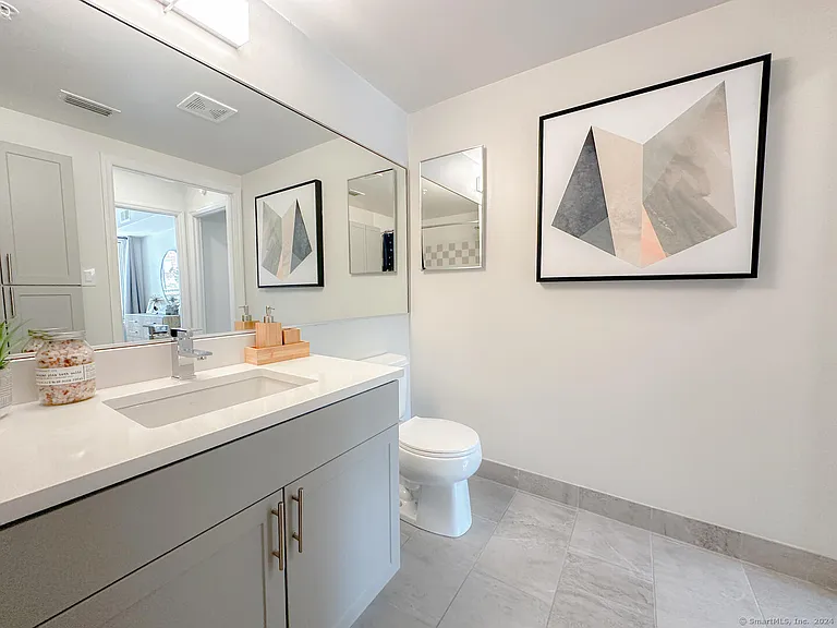 52 Forest St #816 — Photo 9