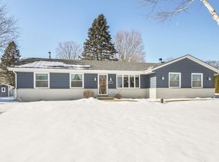 4501 S Caldwell Dr, New Berlin, WI 53151