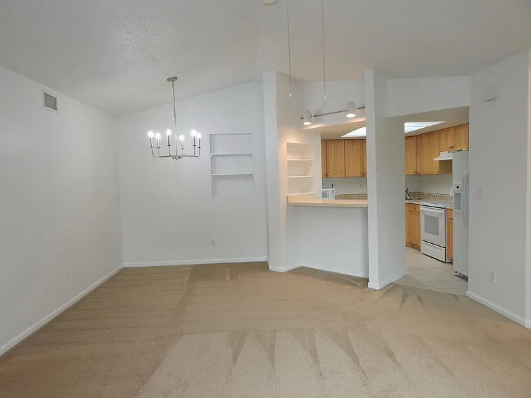 1407 Rand Ct — Photo 3