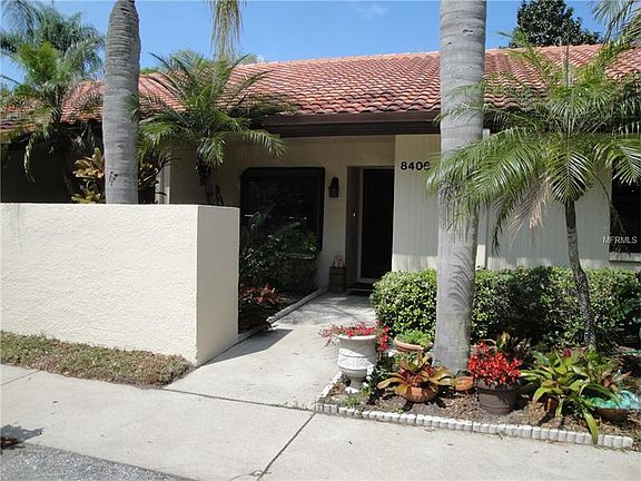 2nd image of 8406 Gardens Cir