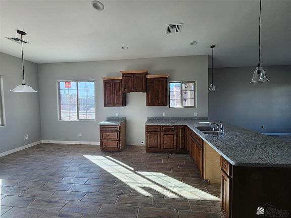 4th image of 14654 E 47th Ln