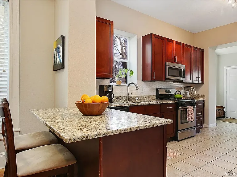1623 N Williams St — Photo 9