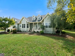 1 Heather Cir, Cave Spring, GA 30124
