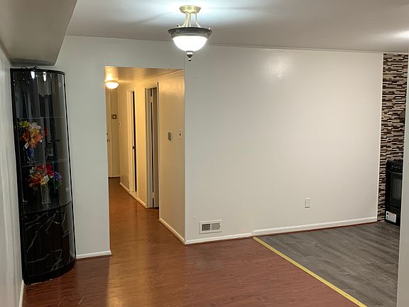 5th image of 7618 Summerdale Ave #1