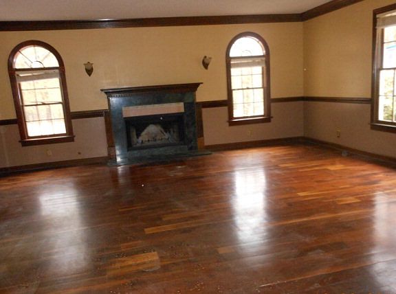 4th image of 4266 Holly Hill Dr #128