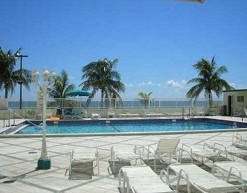 4th image of 5005 Collins Ave APT 1208C