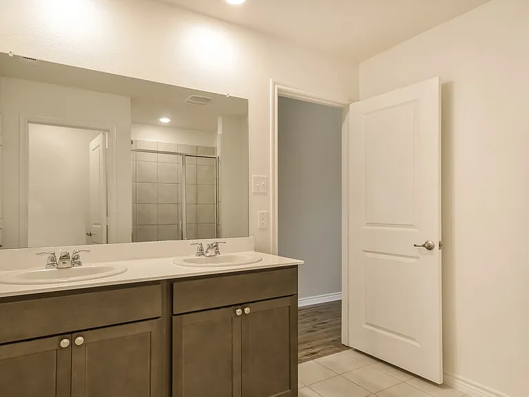403 Gallop Dr — Photo 11