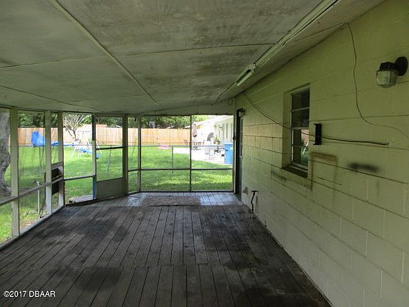 5th image of 29 Aspen St