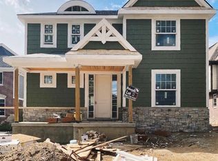 264 S Castell Ave, Rochester, MI 48307