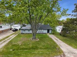 1373 Nolta Rd, Walled Lake, MI 48390