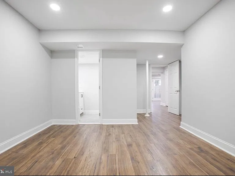 9612-9612 Hillock Ct — Photo 3
