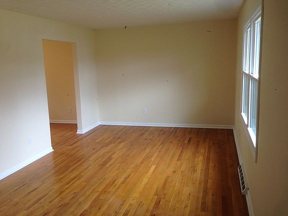 2nd image of 2079 Teakwood Dr