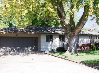 517 S Ave, Nevada, IA 50201