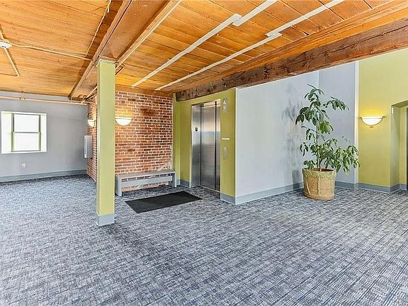 4th image of 494 Woonasquatucket Ave APT 414