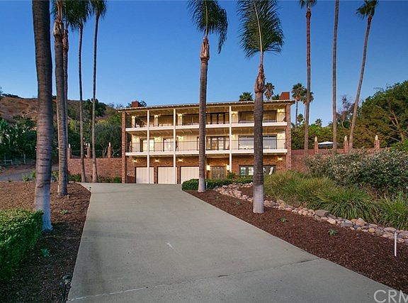 2nd image of 7417 E Grovewood Ln