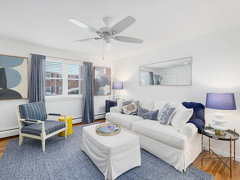 70 Carroll Ave #1009 — Photo 1