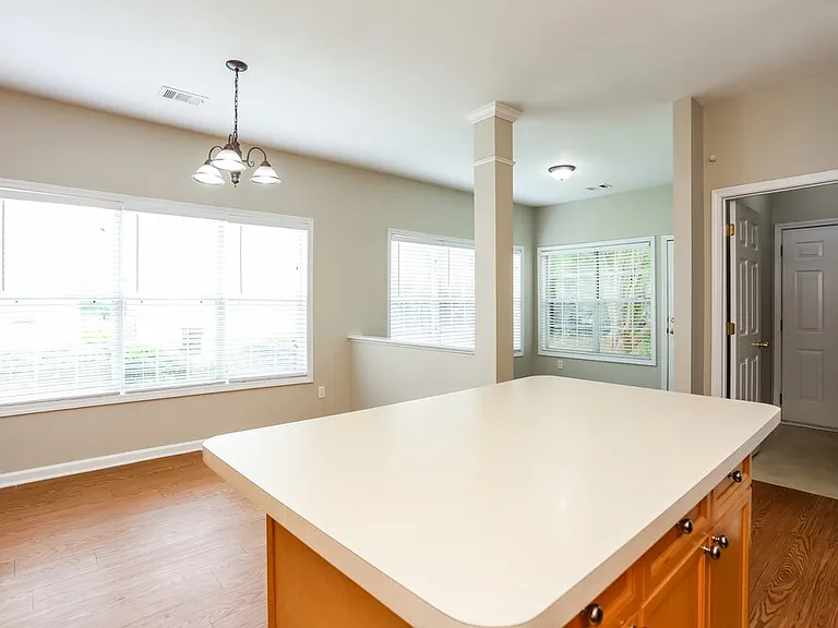 8 Arendt Park Ln — Photo 7