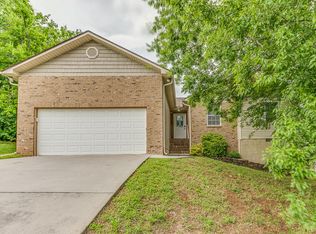 10217 Overview Dr, Knoxville, TN 37922