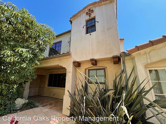 3rd image of 74 Coronado St