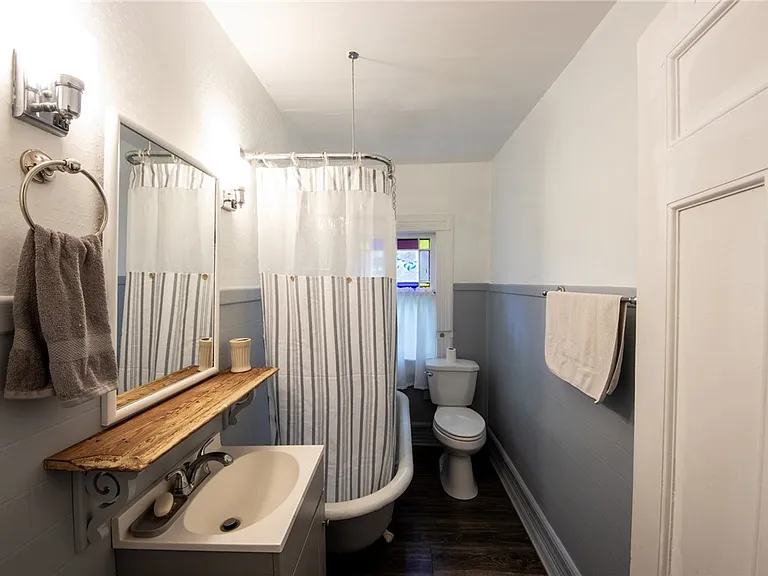 35 Cherry St — Photo 16