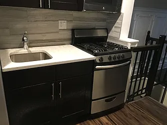 Rented by R New York
