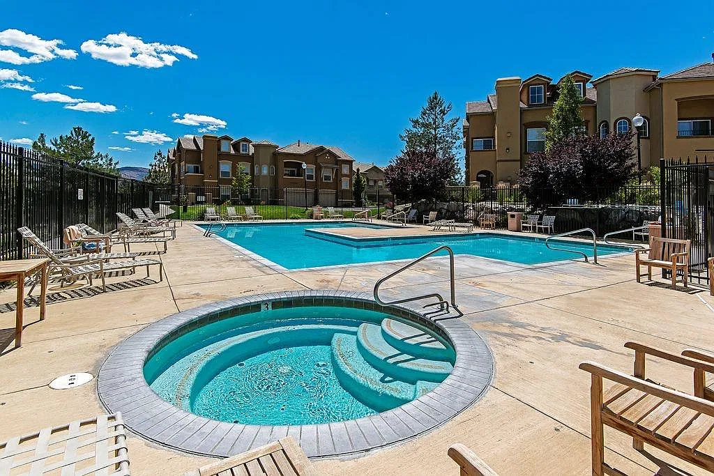 3 bed, 1750 sqft, $3,000 — Photo 4