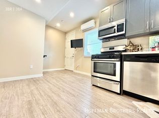 1214 W 30th St #A, Los Angeles, CA 90007
