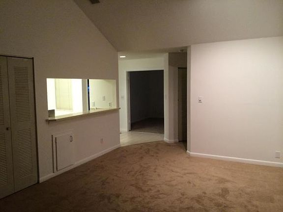 2nd image of 1462 The Pointe Dr
