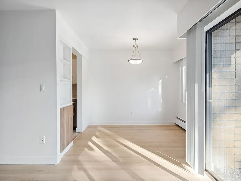 621 W 57th Ave #101 — Photo 32