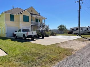 221 Matagorda St, Matagorda, TX 77457