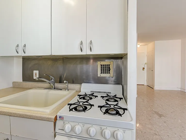 1121 Arlington Blvd #839 — Photo 7