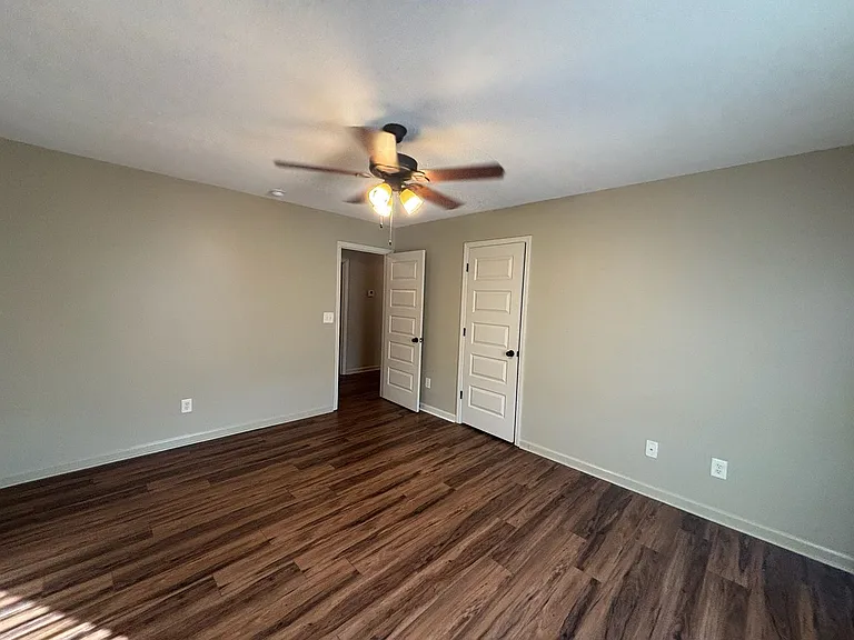 323 Owens Rd — Photo 14